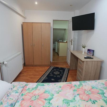 Apartman Carpe Diem 2 Zajecar Bagian luar foto