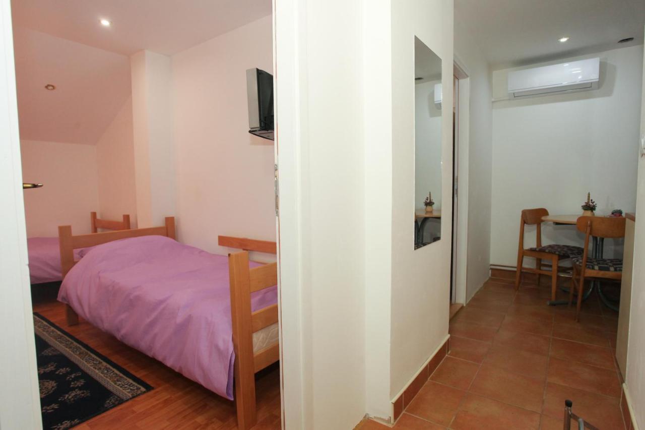 Apartman Carpe Diem 2 Zajecar Bagian luar foto
