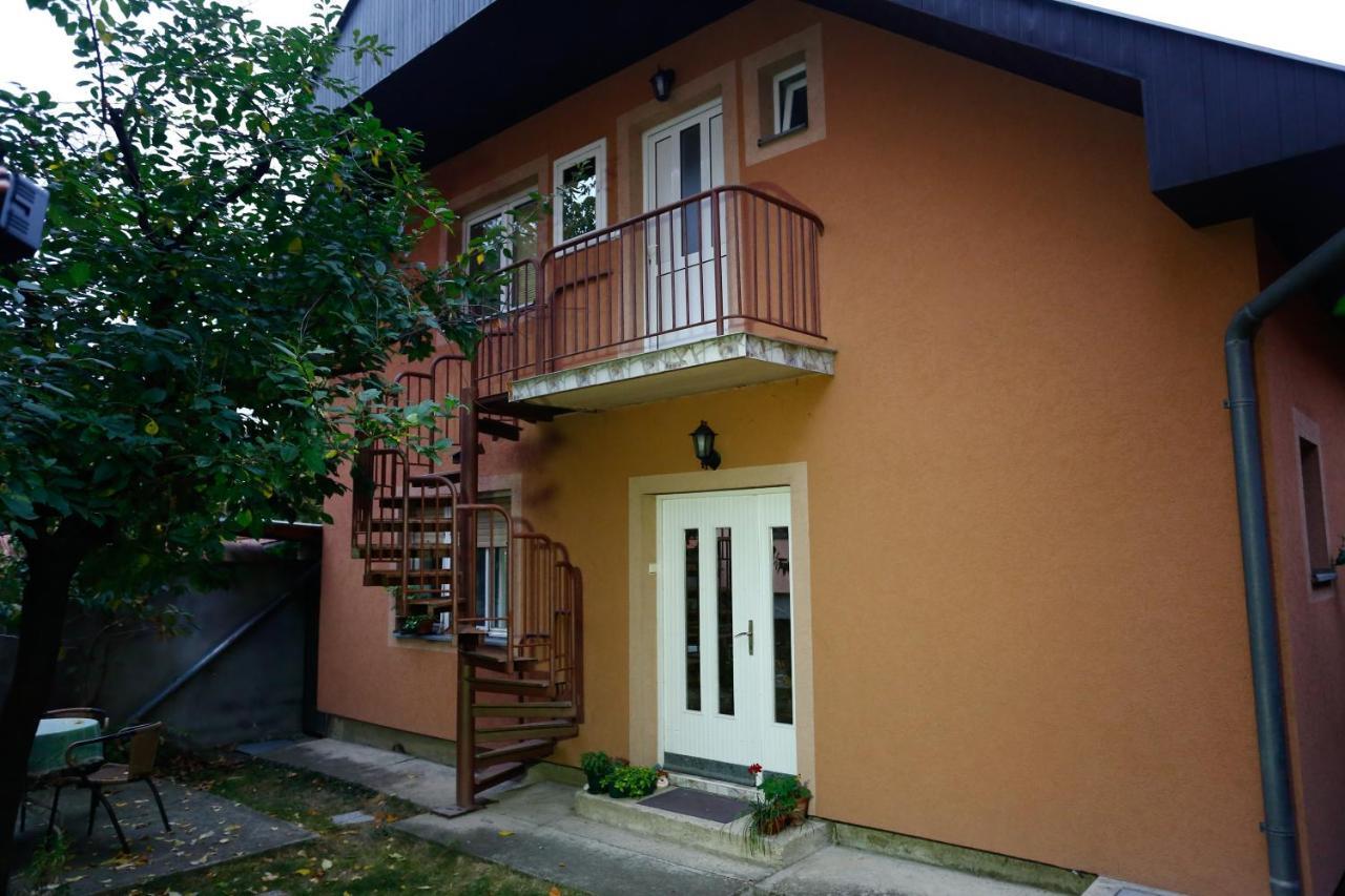 Apartman Carpe Diem 2 Zajecar Bagian luar foto